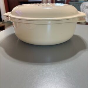 Tupperware Microwave Stack Cooker, vintage 1¾-qt bowl and a 1-qt lid-2 piece